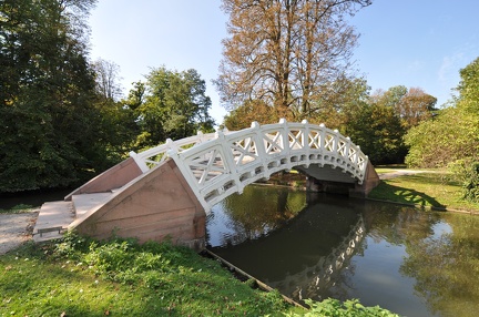21 Bridge to English Garden